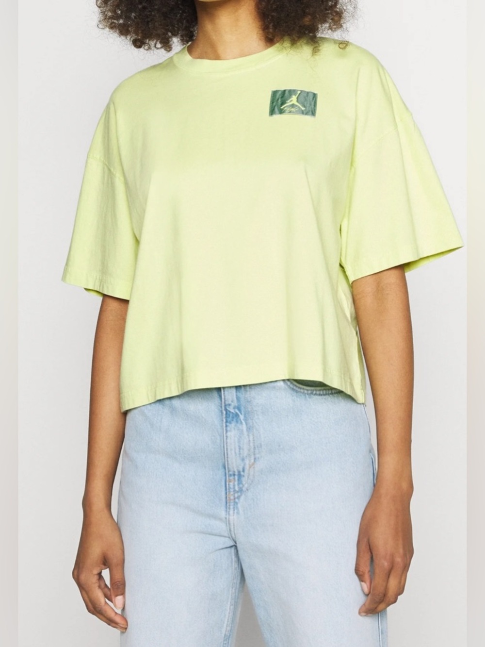 NIKE Jordan Essentials Boxy Cropped Tee - M